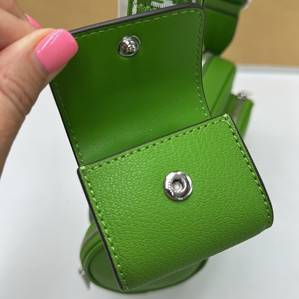 Michael Kors Jet Set Leather Medium Crossbody Bag with Case for Apple Airpods Pr - Picture 9 of 16